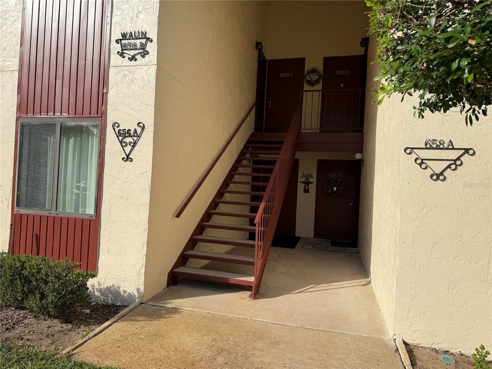 656 MIDWAY