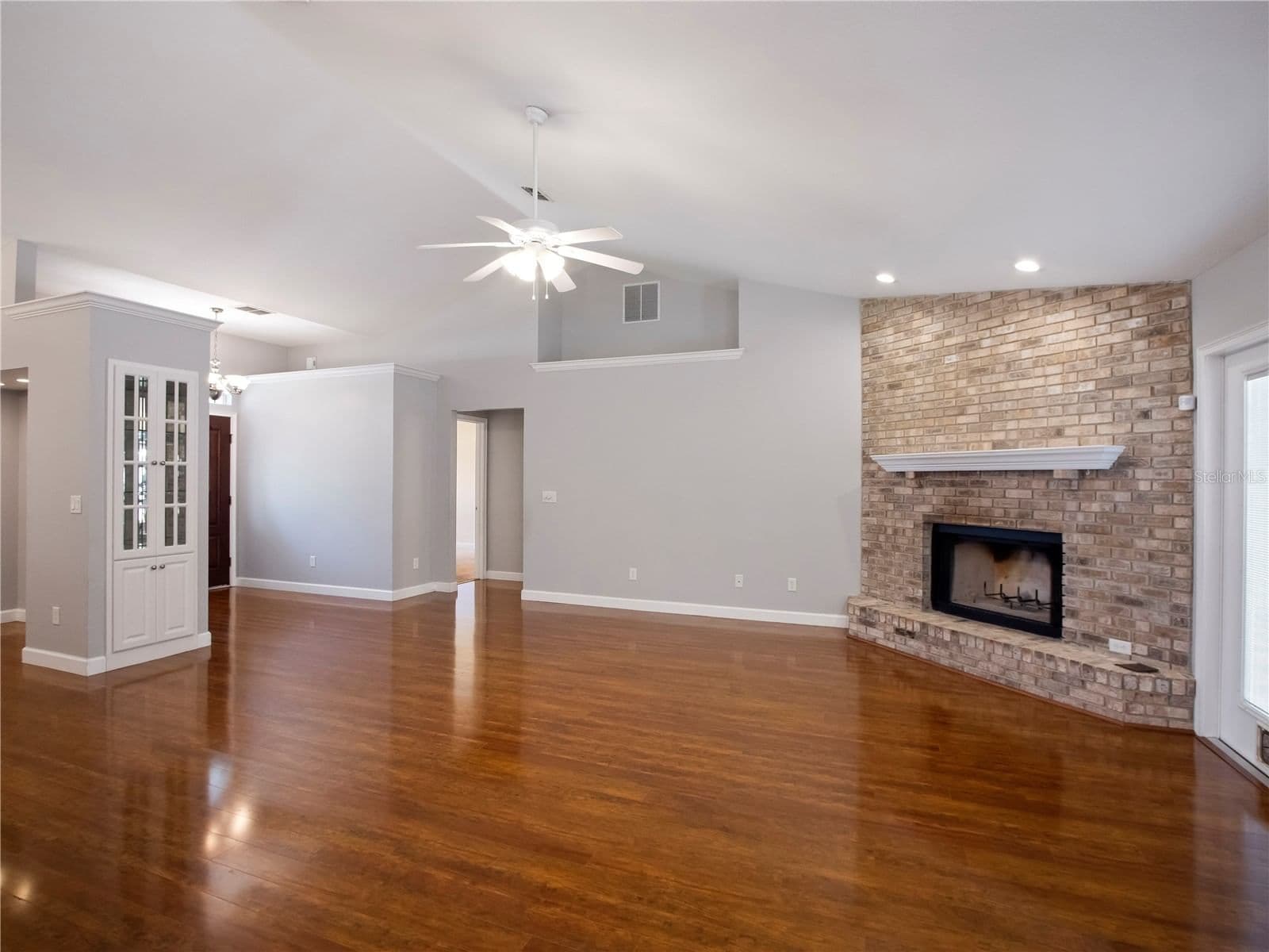 Photo 4 of 1258 51ST