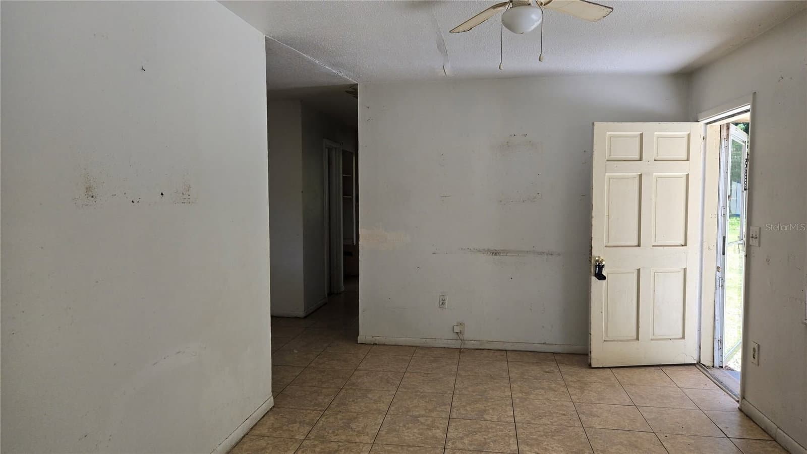 Photo 4 of 6404 9TH