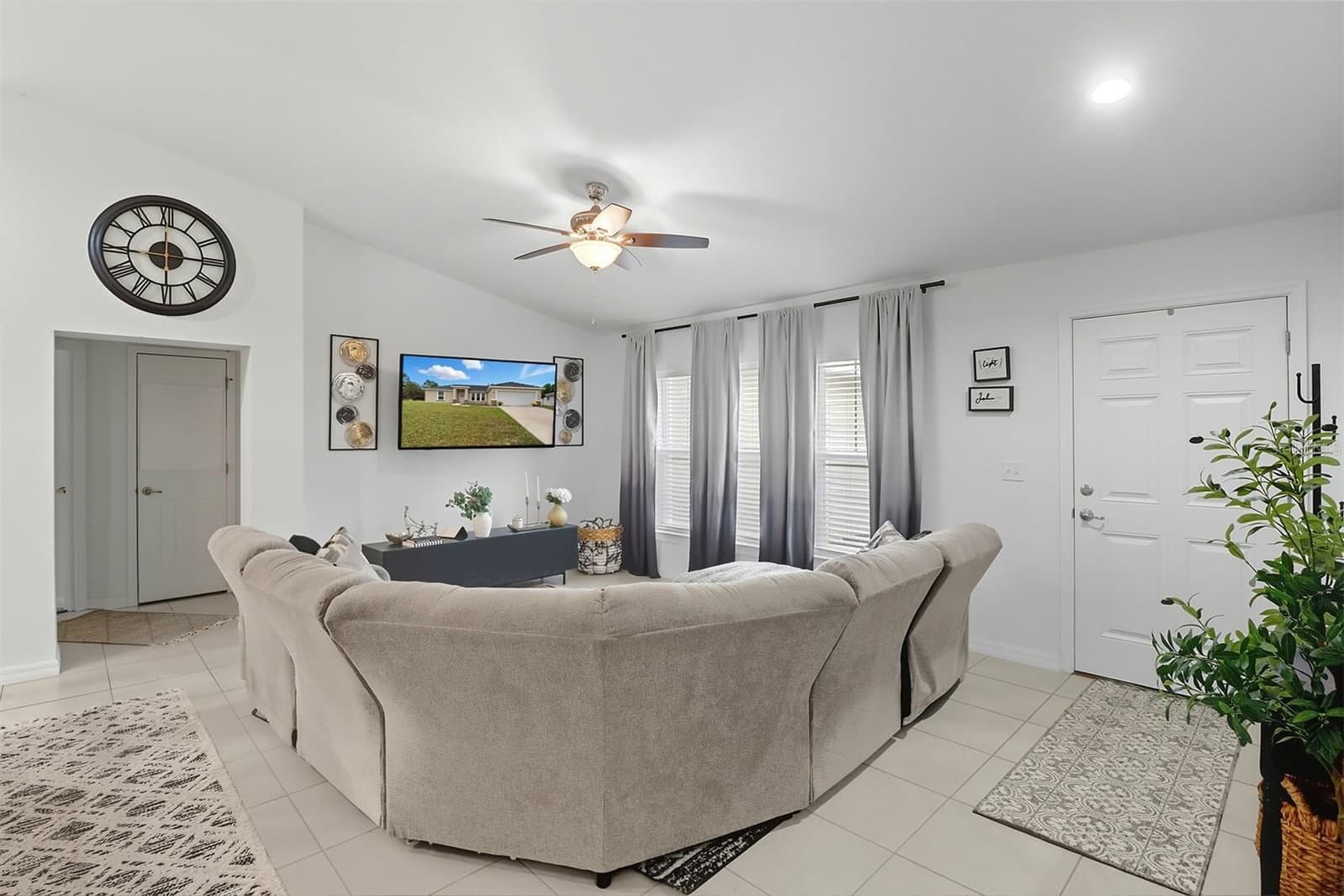 Photo 5 of 6651 151ST