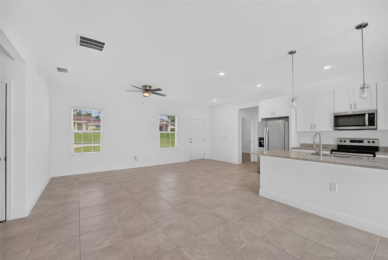 Photo 5 of 15475 23RD AVENUE