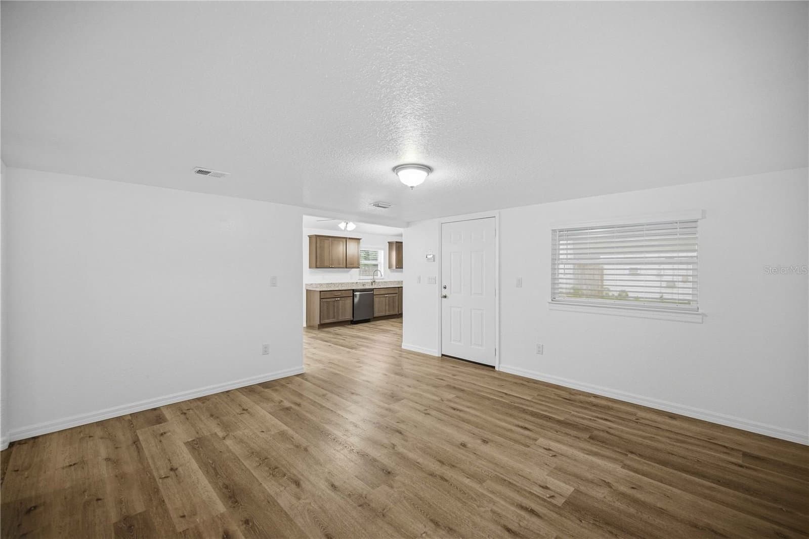 Photo 5 of 5420 25TH