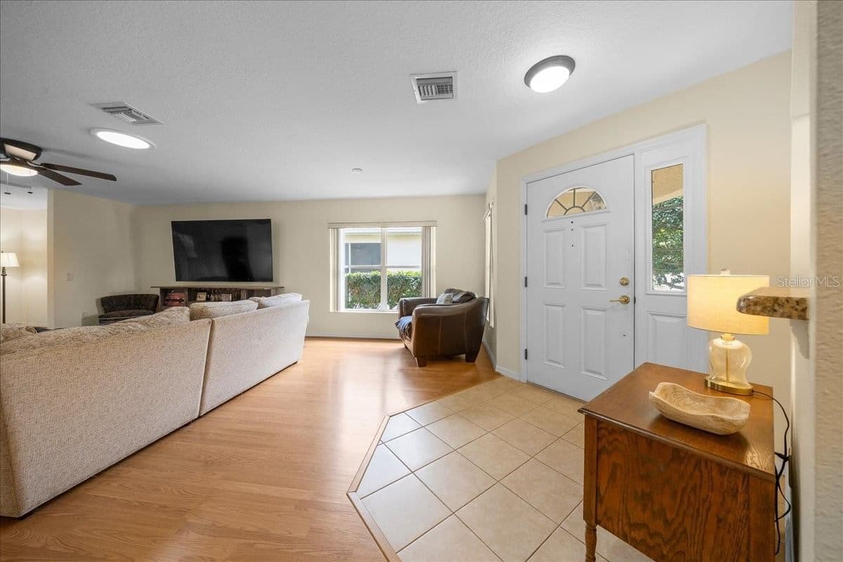 Photo 5 of 9082 102ND