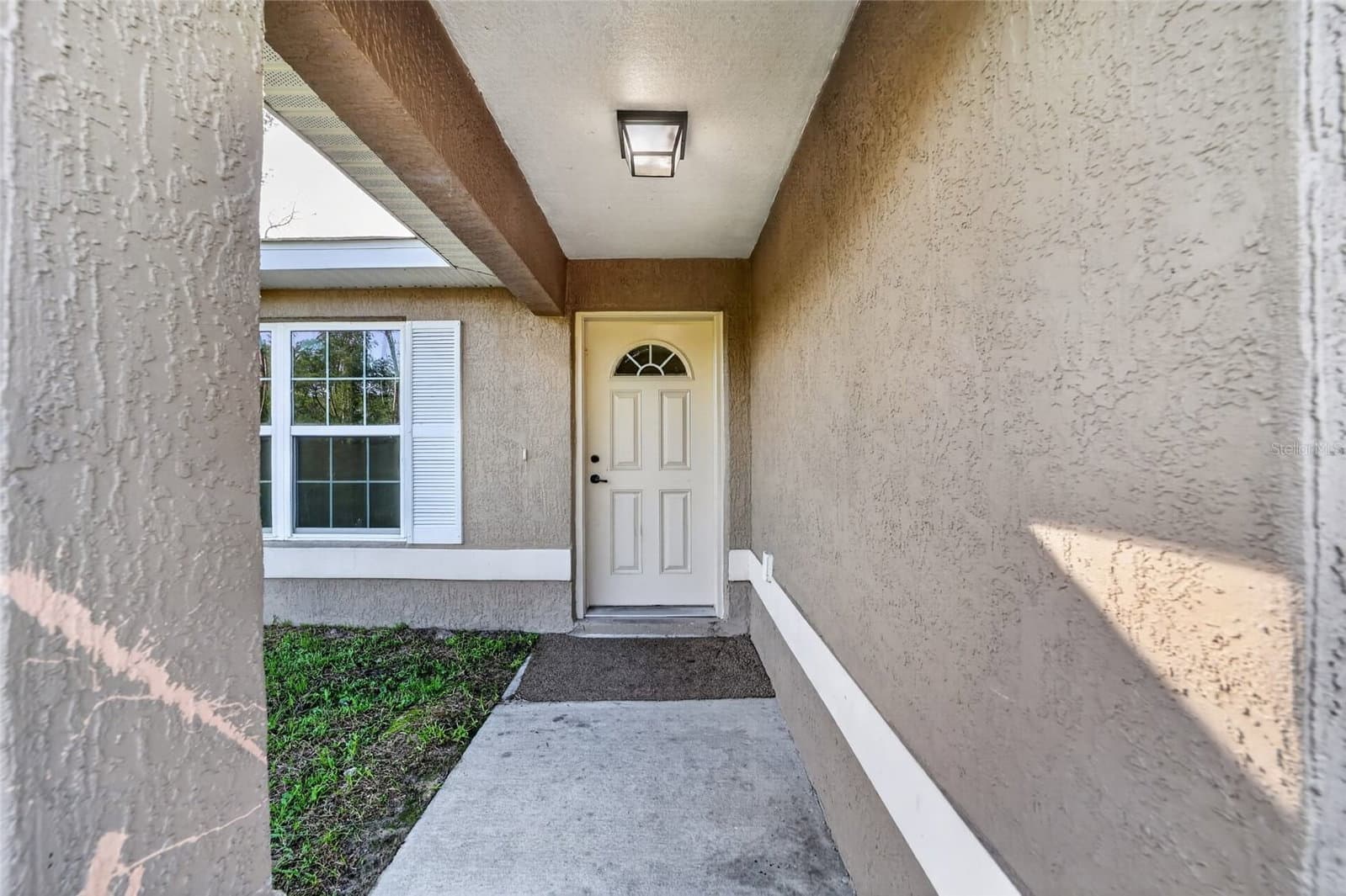Photo 5 of 16993 20 COURT