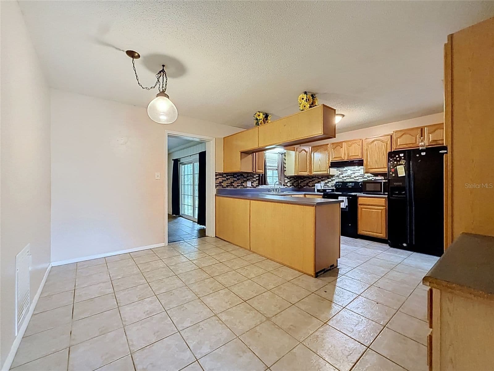 Photo 5 of 1809 6TH