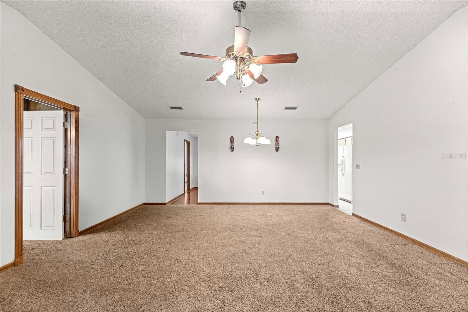Photo 4 of 8802 92ND