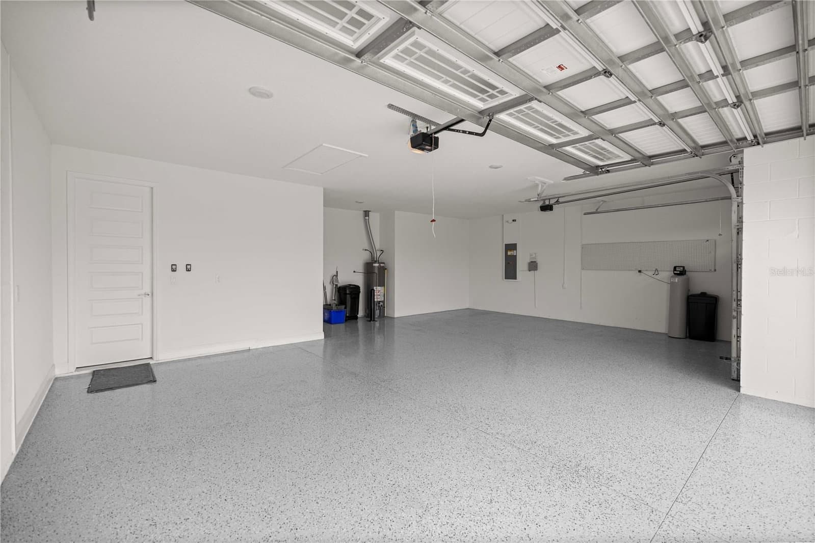 8418 93RD