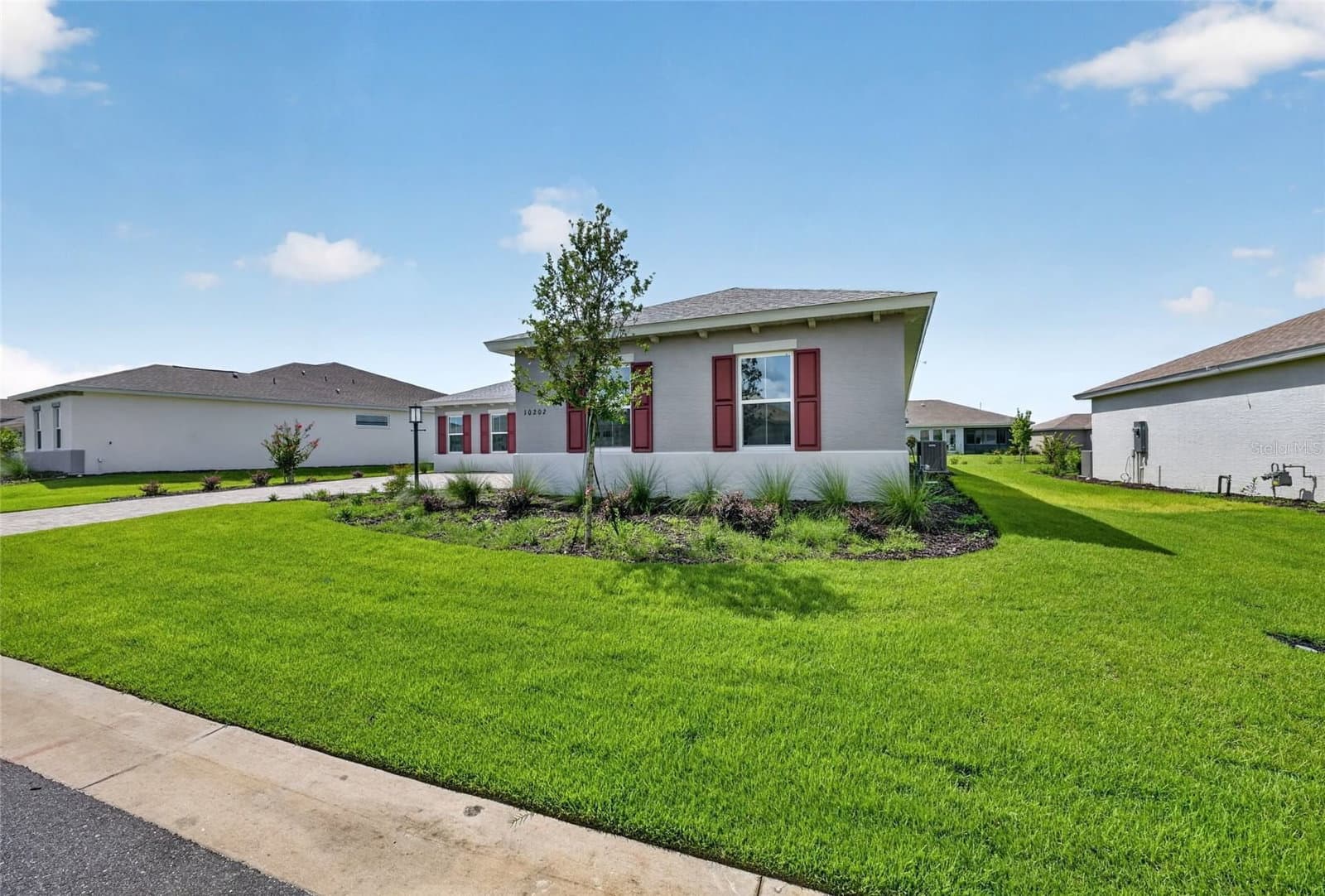 Photo 4 of 10202 84TH STREET