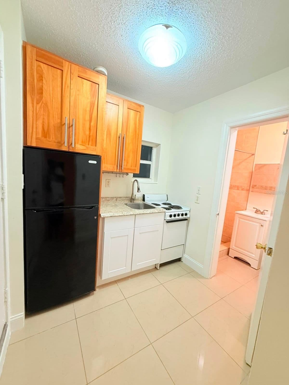 Photo 5 of 2300 24TH