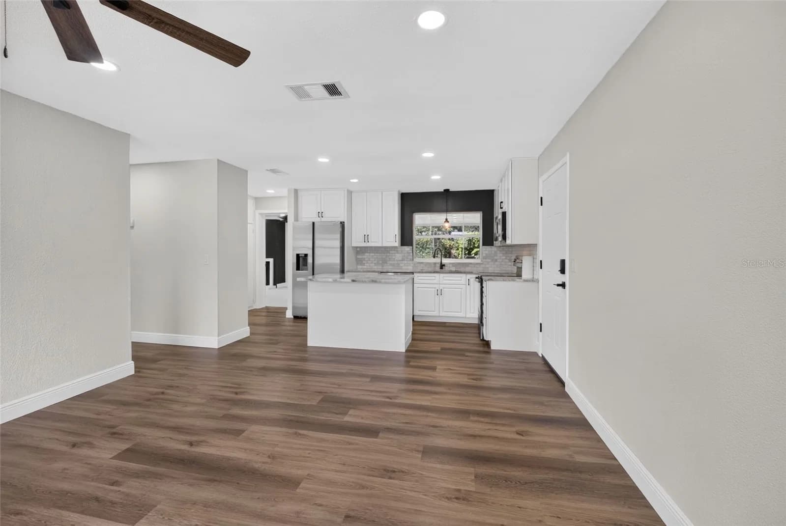 Photo 5 of 729 26TH Street