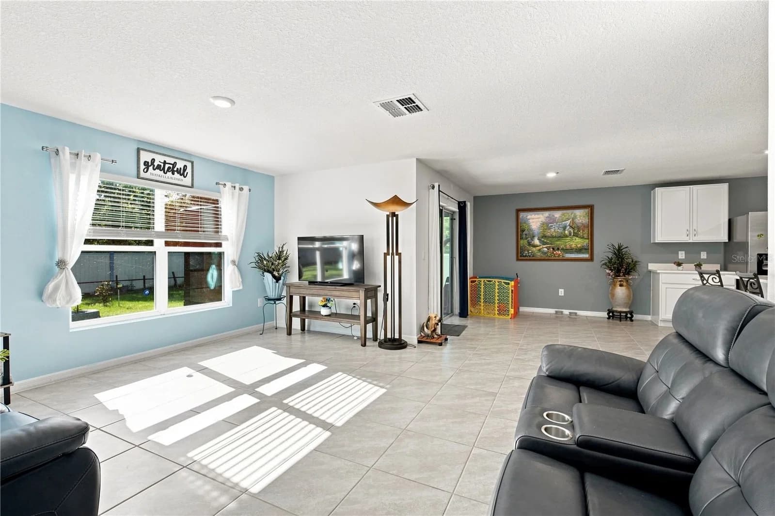 Photo 5 of 13677 69TH Terrace