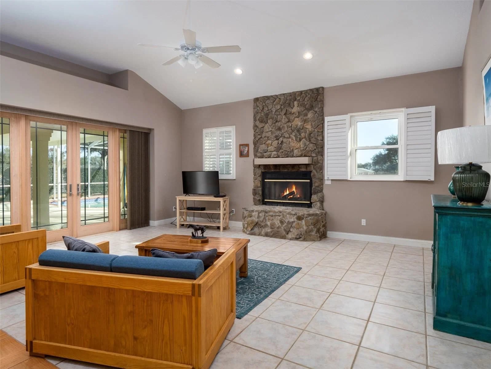 Photo 5 of 2185 114TH Loop