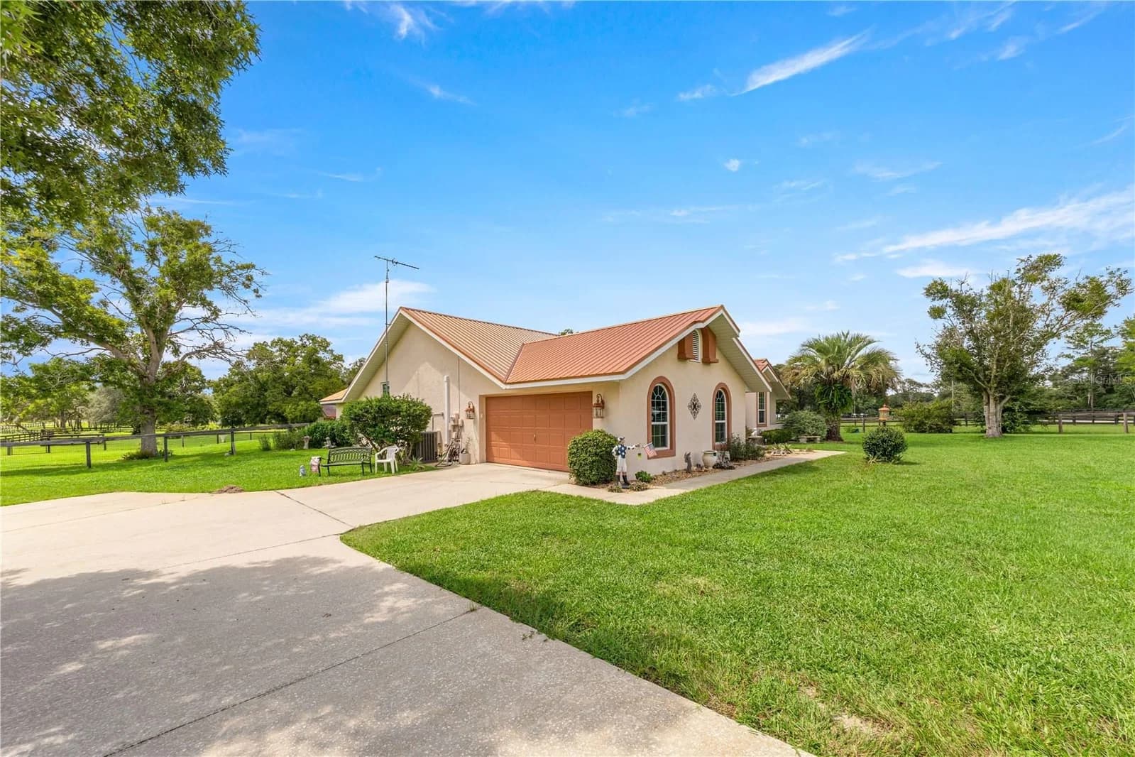 8400 52ND Court