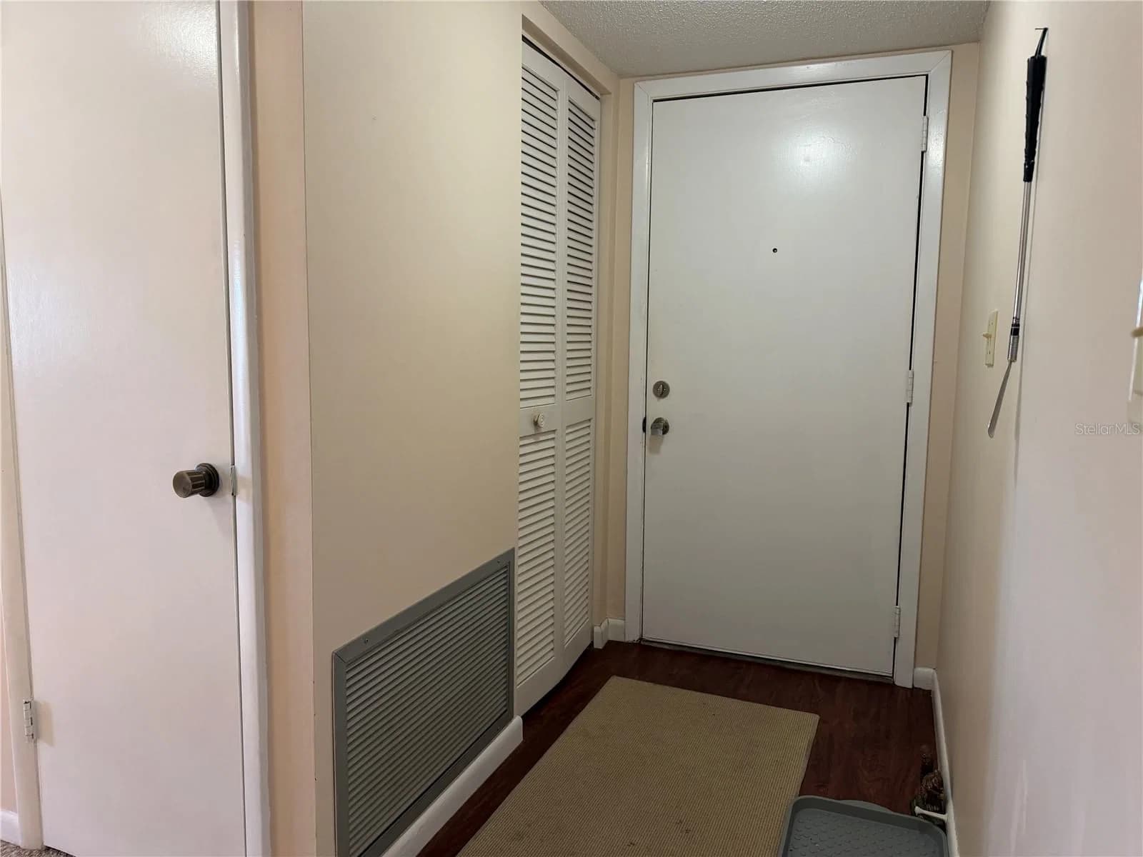 Photo 5 of 637 MIDWAY Drive #A
