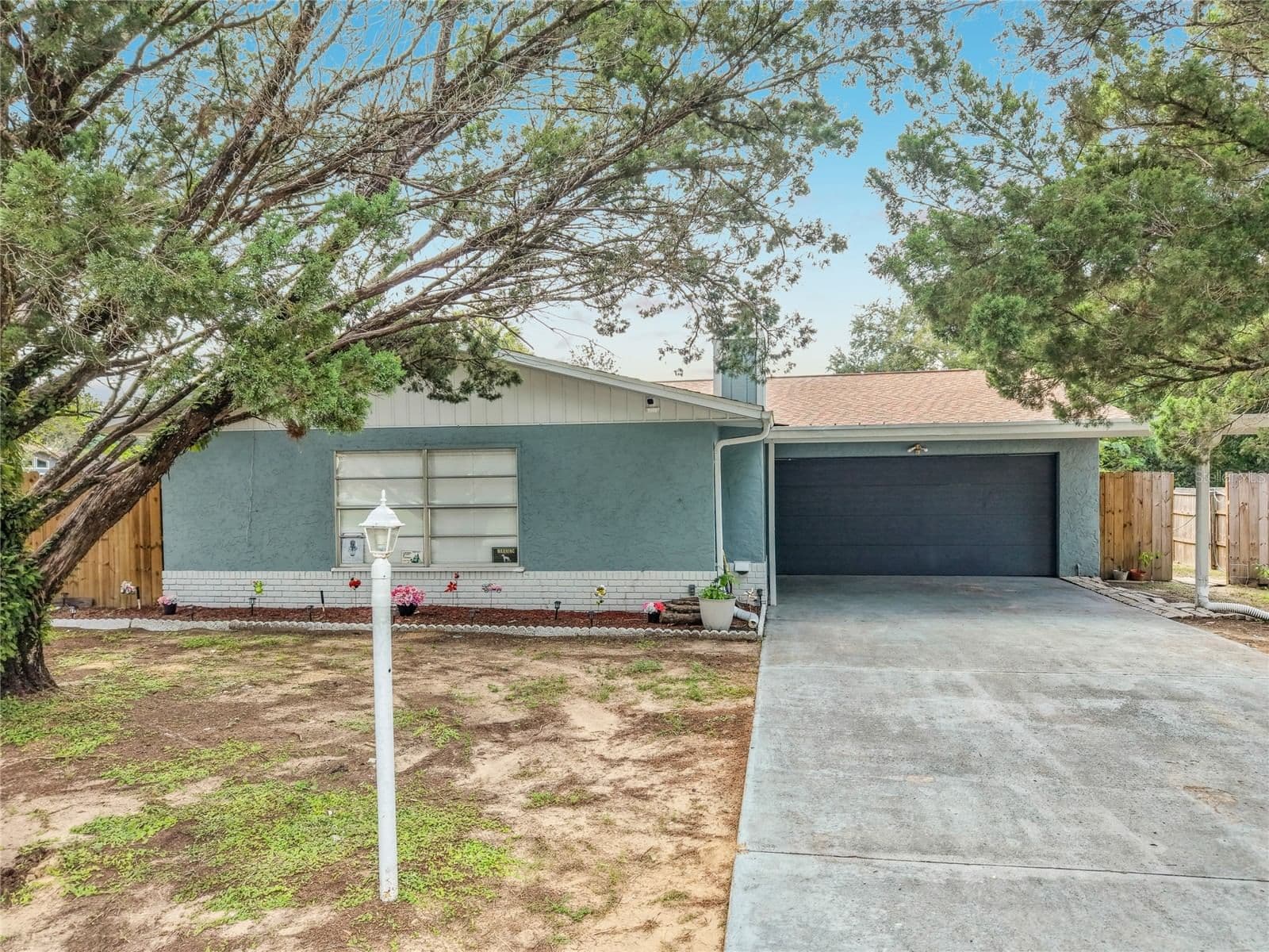 510 SAPPHIRE Lane