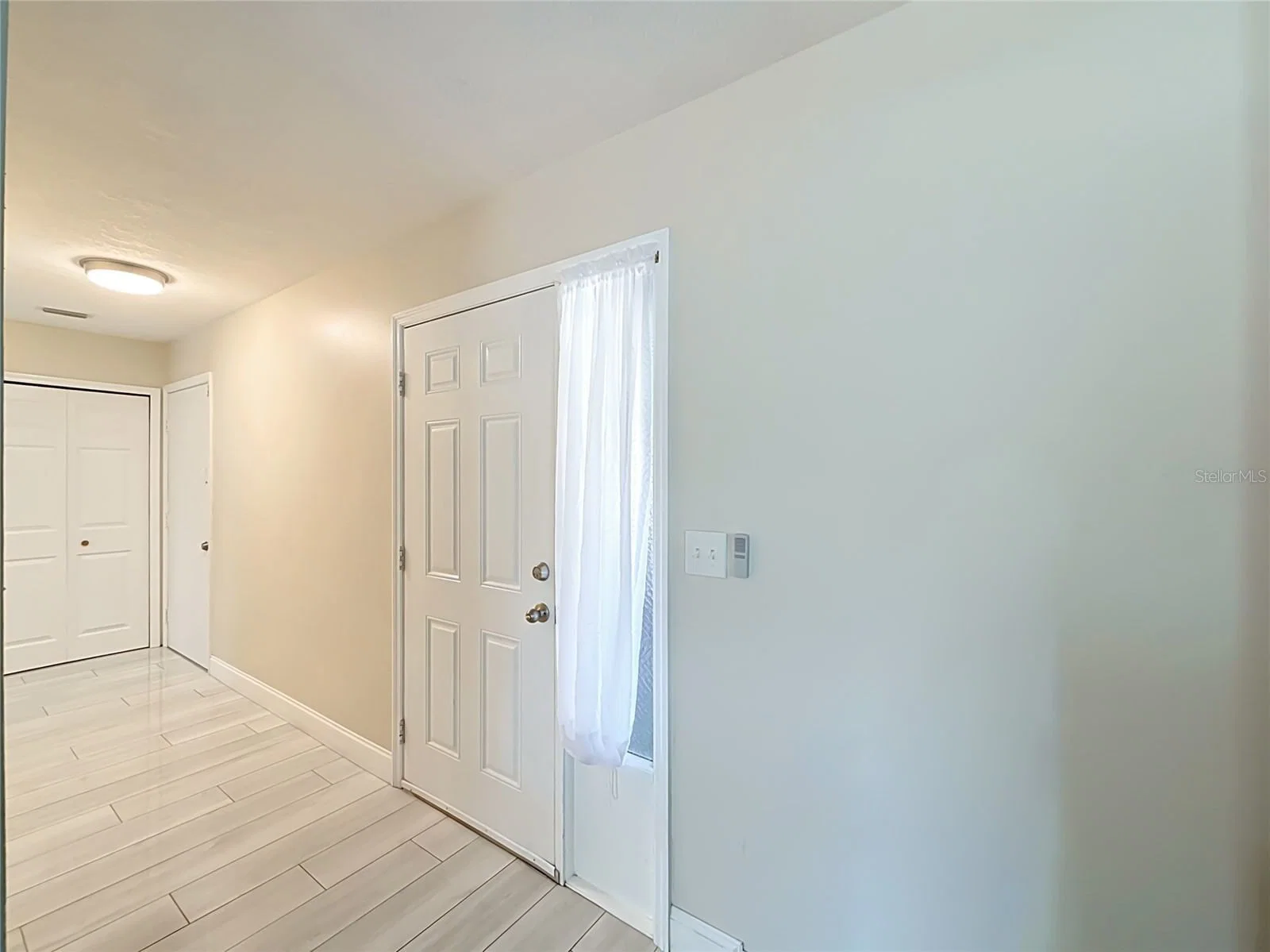 Photo 5 of 510 SAPPHIRE Lane