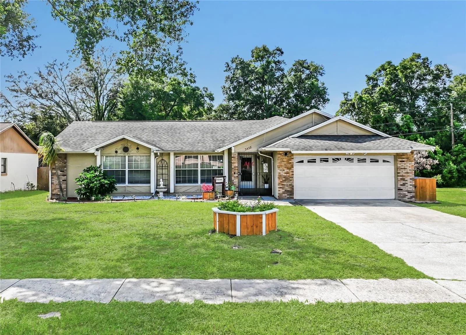 3438 BRETWOOD Drive