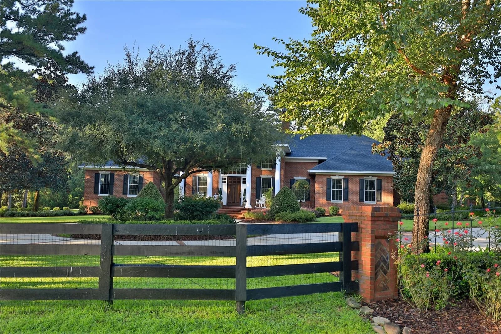 Photo 4 of 800 144TH COURT Road
