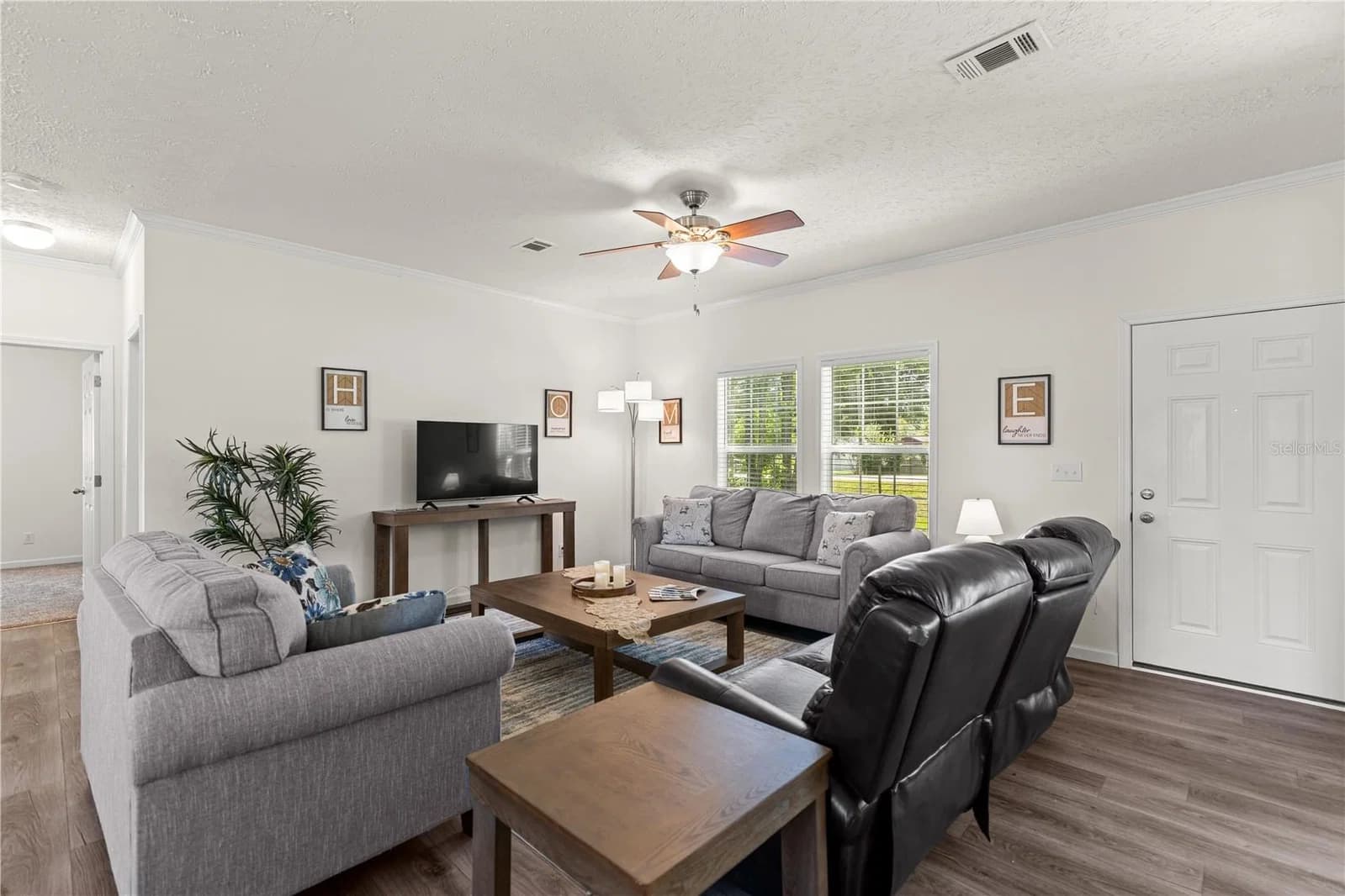 Photo 4 of 7703 14TH Street
