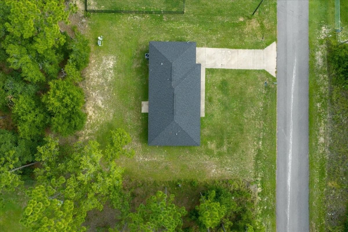 Photo 4 of 202 OAK LANE Circle