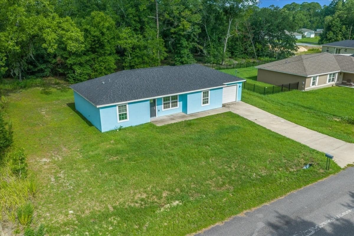 202 OAK LANE Circle