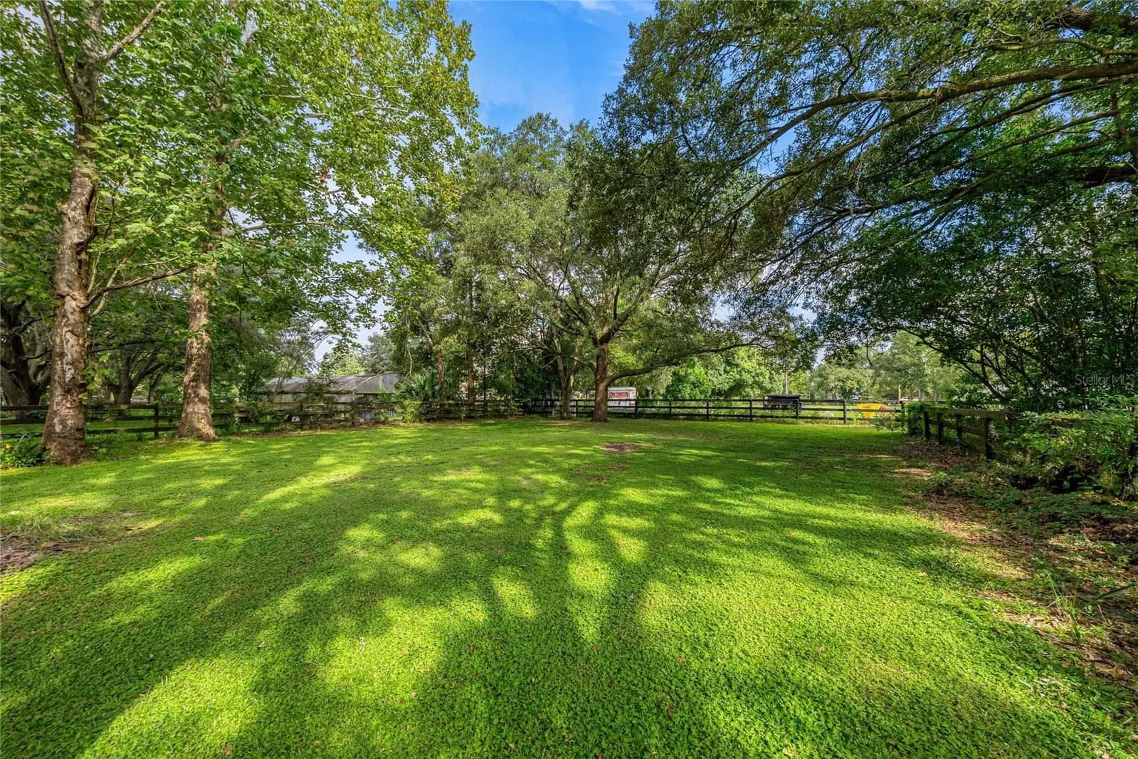 Photo 4 of 8540 73RD Avenue