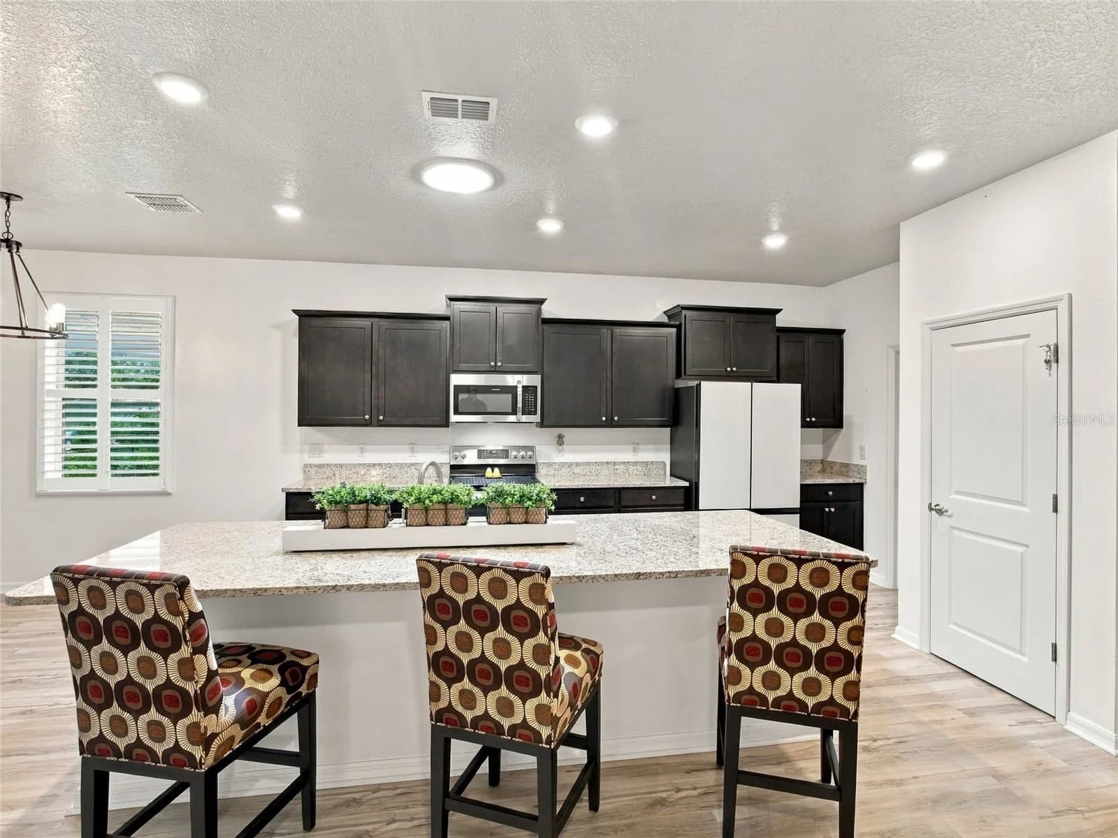 Photo 5 of 6089 90TH Street
