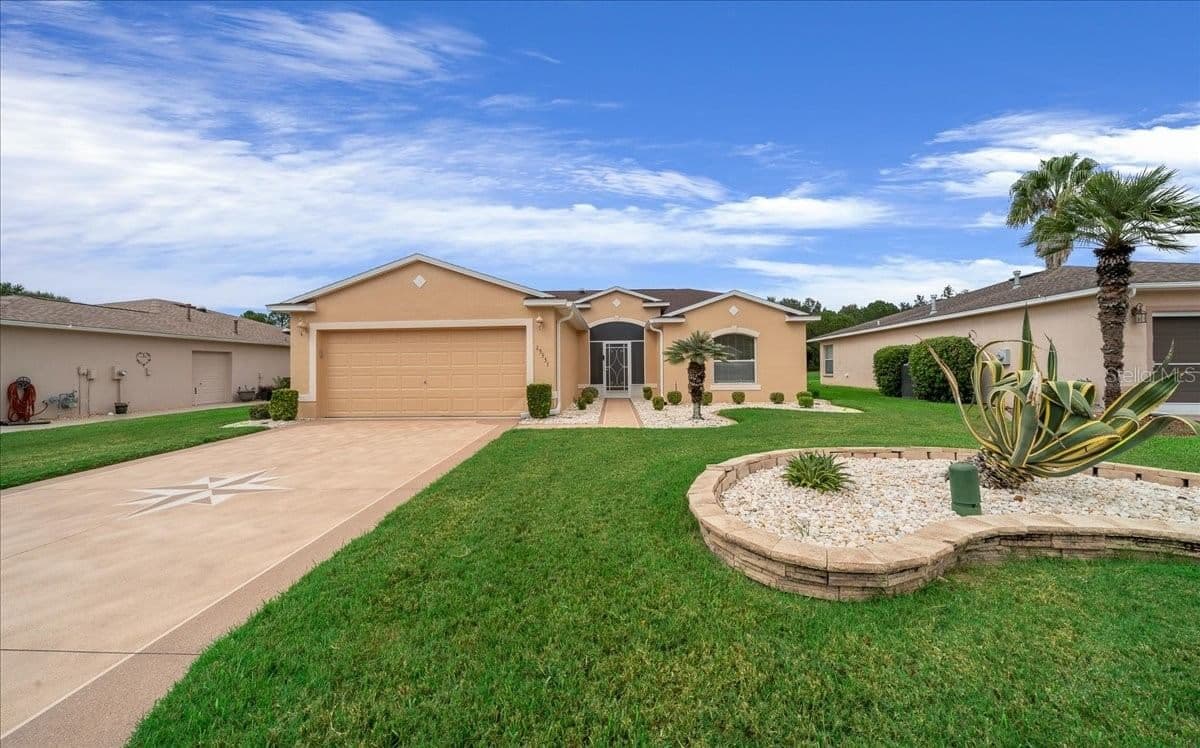 Photo 4 of 15551 13TH Circle