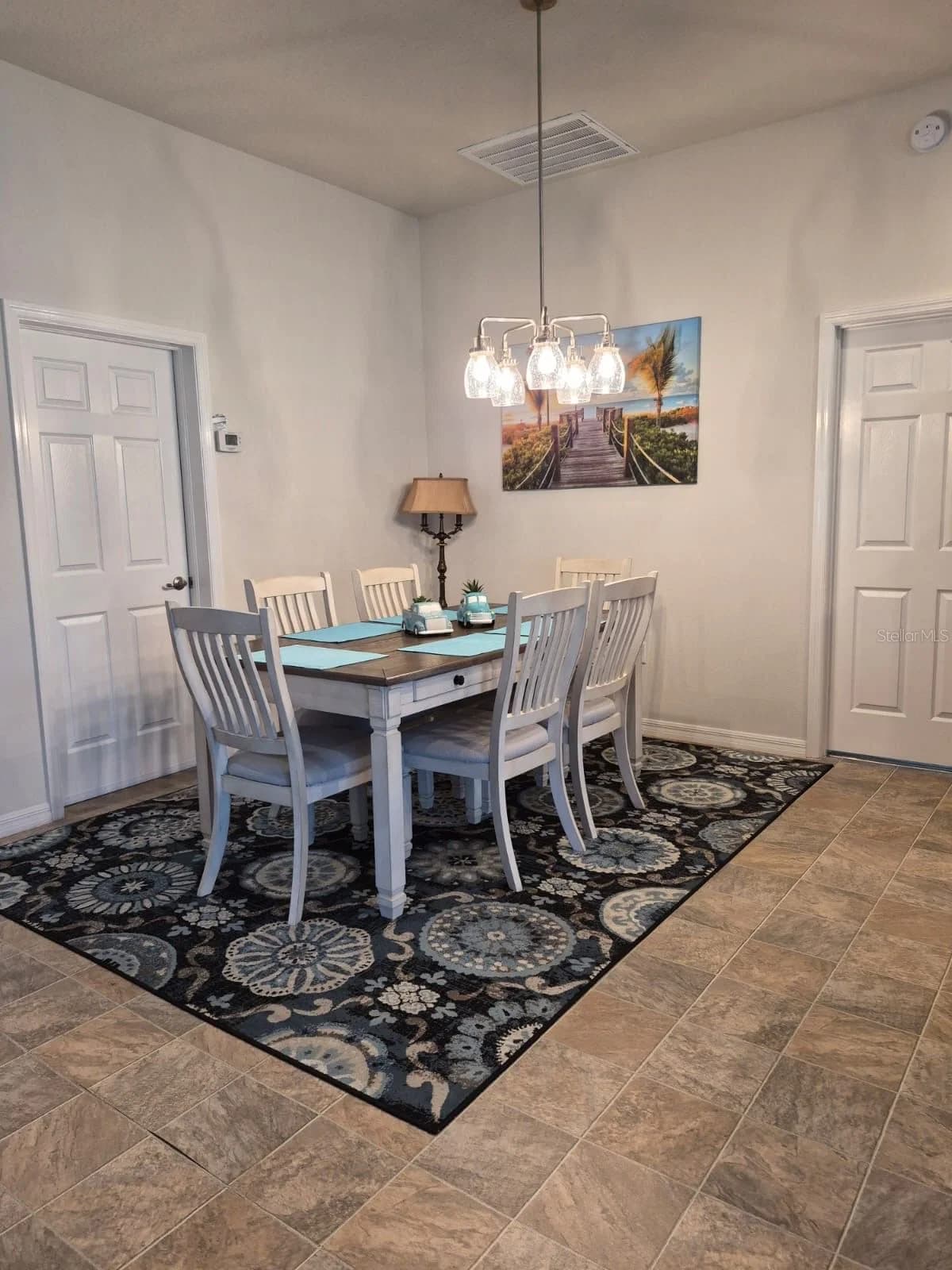 Photo 5 of 349 MARION OAKS Manor