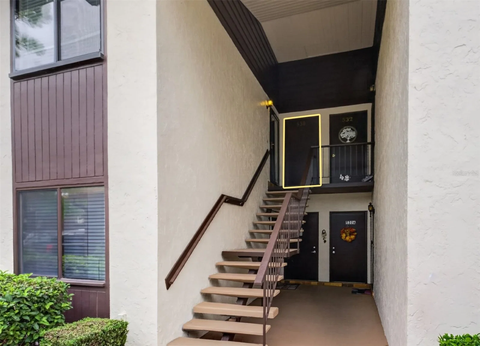 530 FAIRWAYS Circle #B