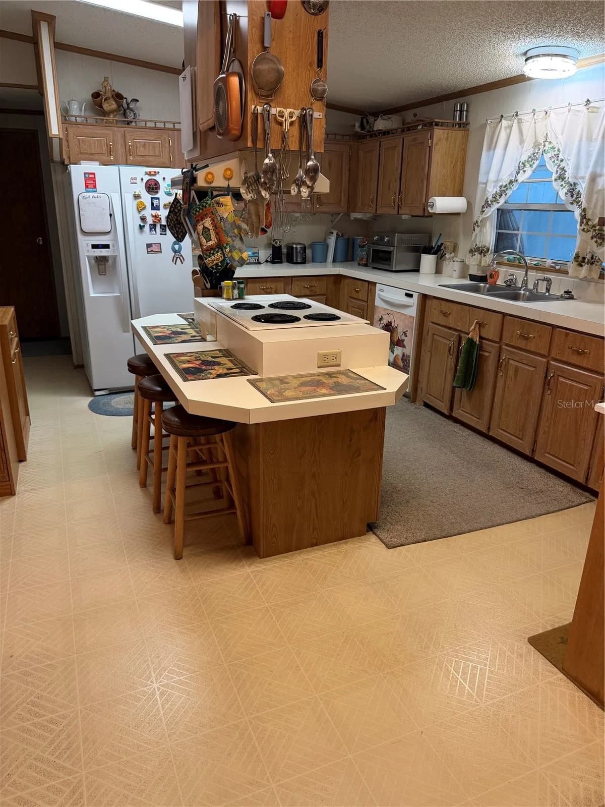Photo 5 of 7650 10TH Street