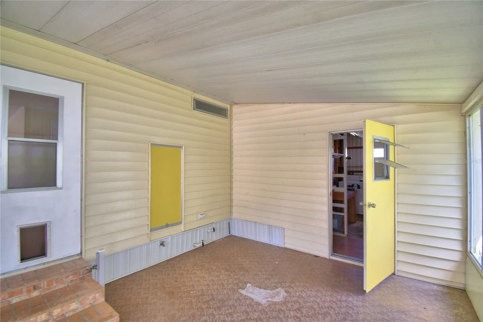 Photo 5 of 4127 SPRUCEWOOD