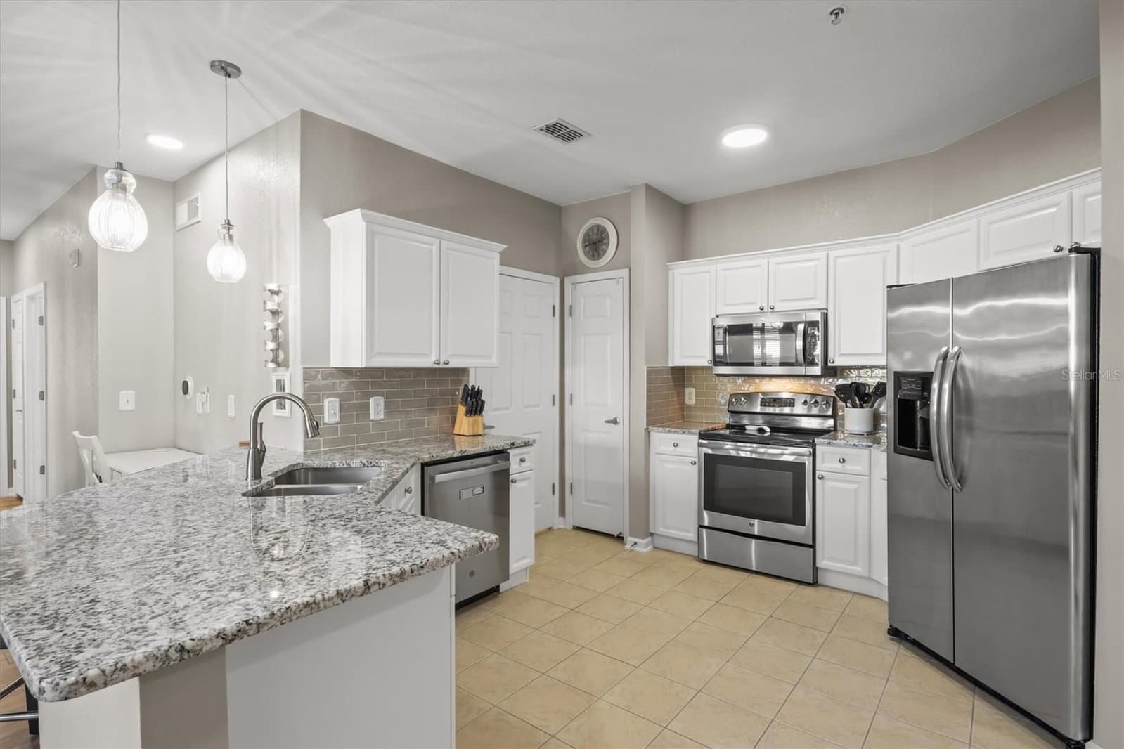 Photo 5 of 301 TERRACE RIDGE