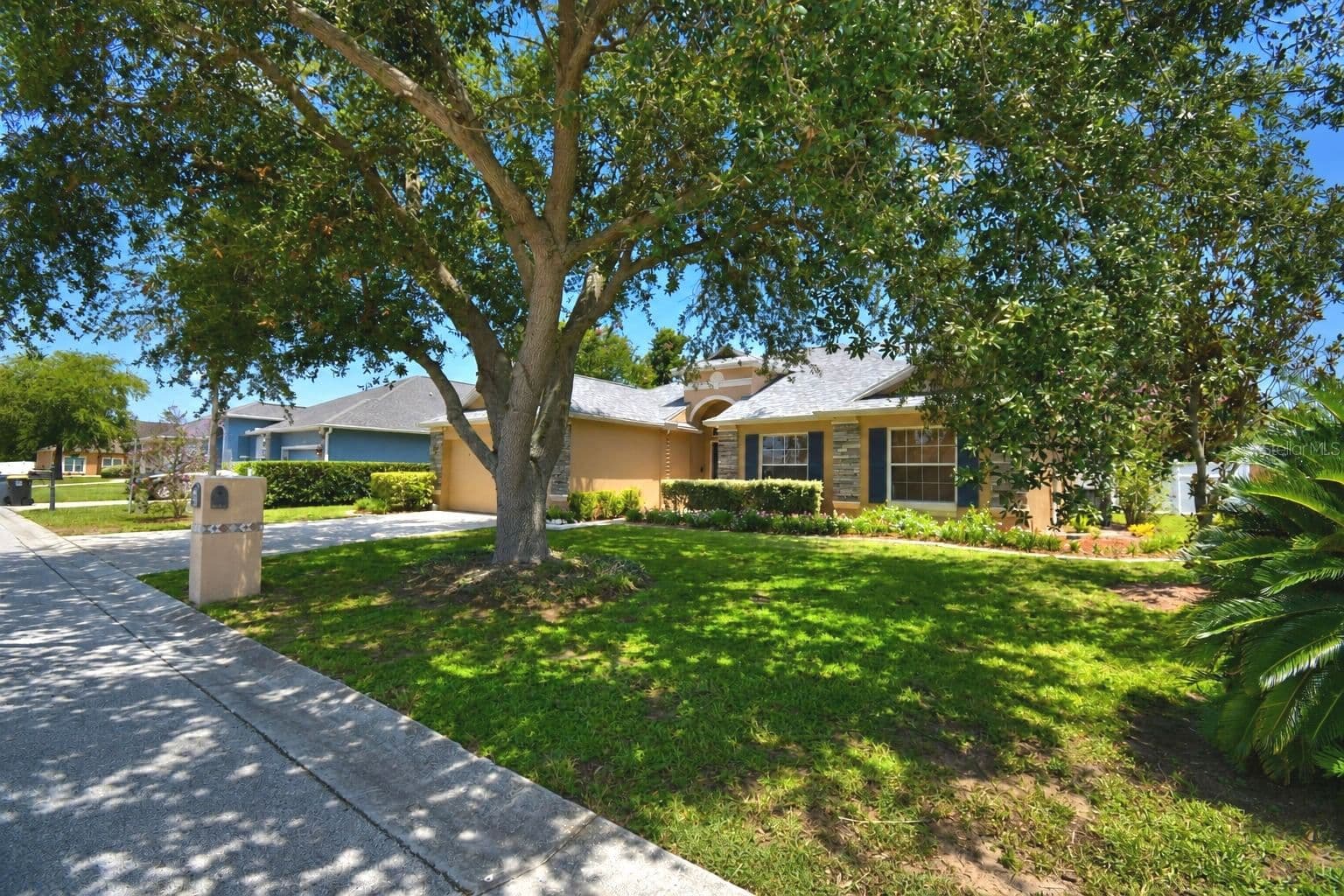 Photo 4 of 3425 STONEWAY