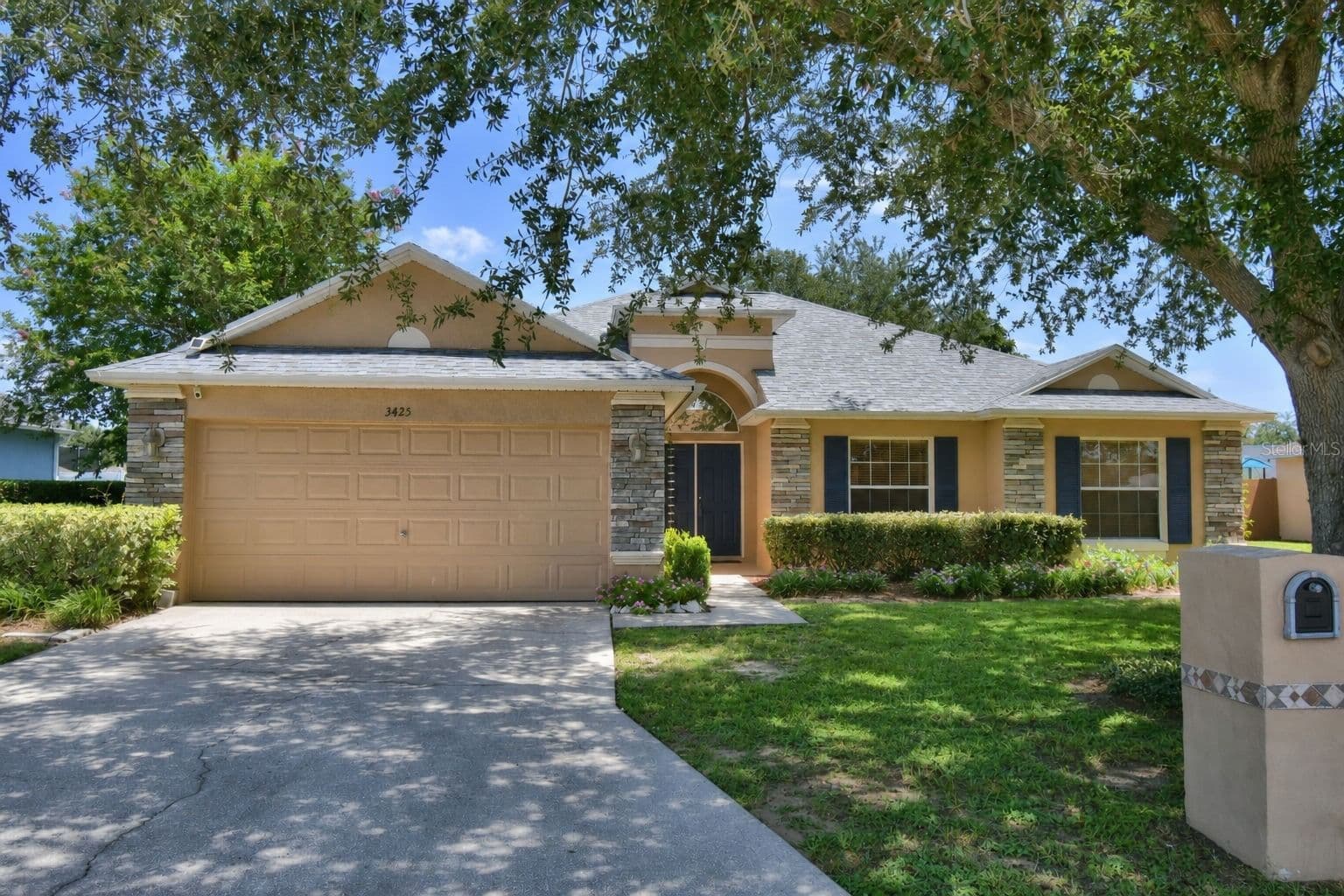 Photo 5 of 3425 STONEWAY
