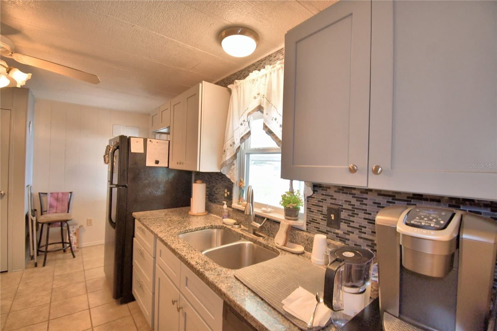 Photo 5 of 4918 ROSEWOOD