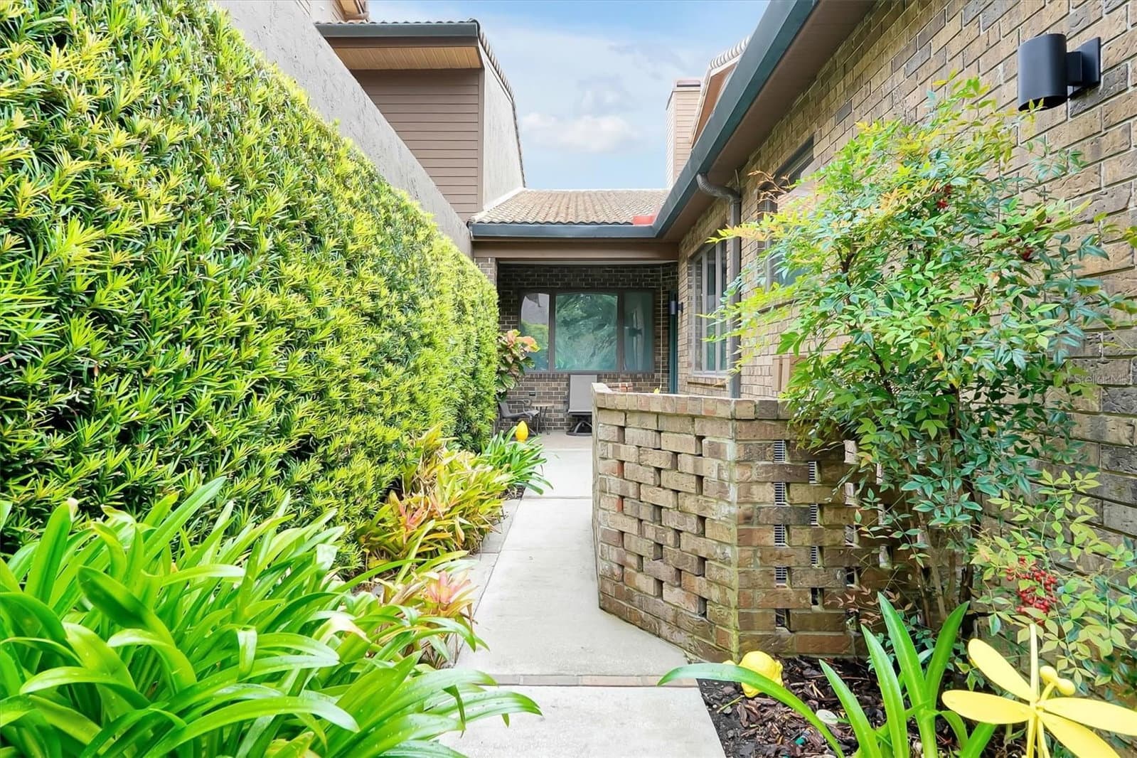 Photo 4 of 139 WODEN