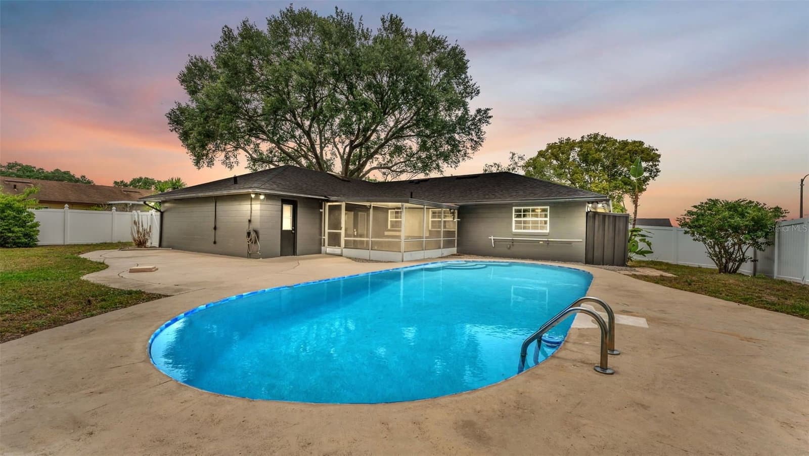 Photo 4 of 4301 ORANGEWOOD