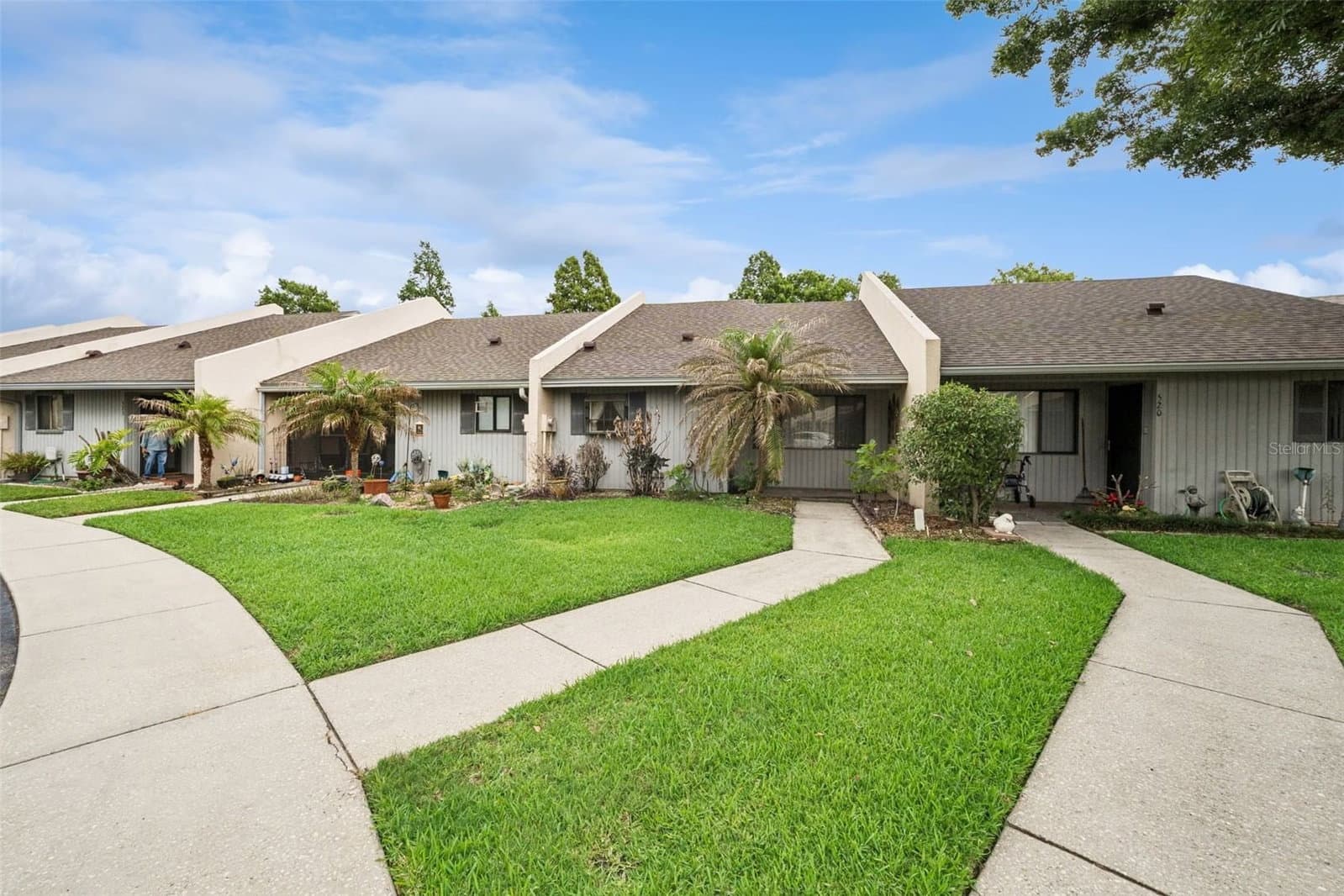 2600 LUCERNE PARK