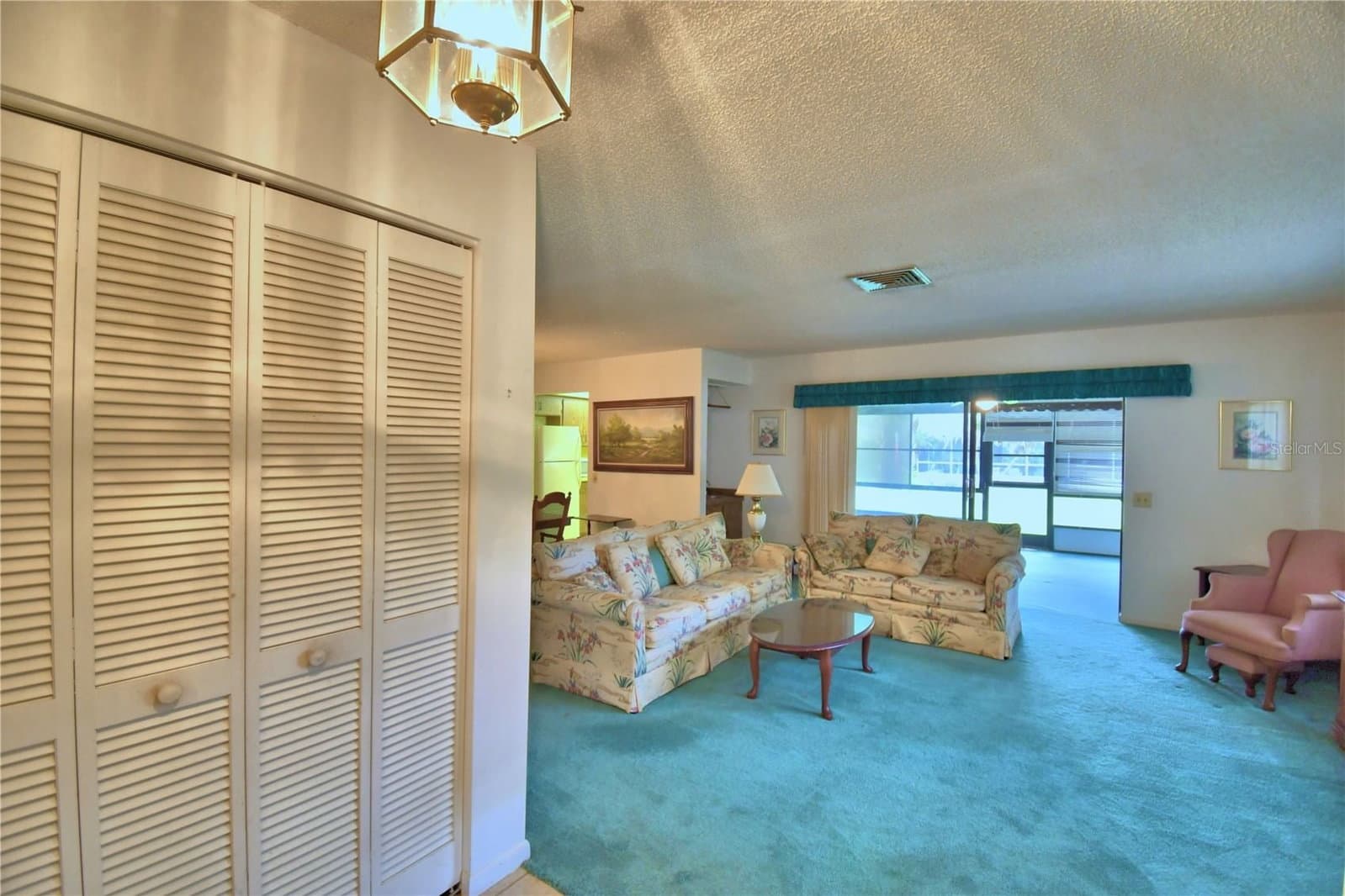 Photo 5 of 645 BROADMOOR