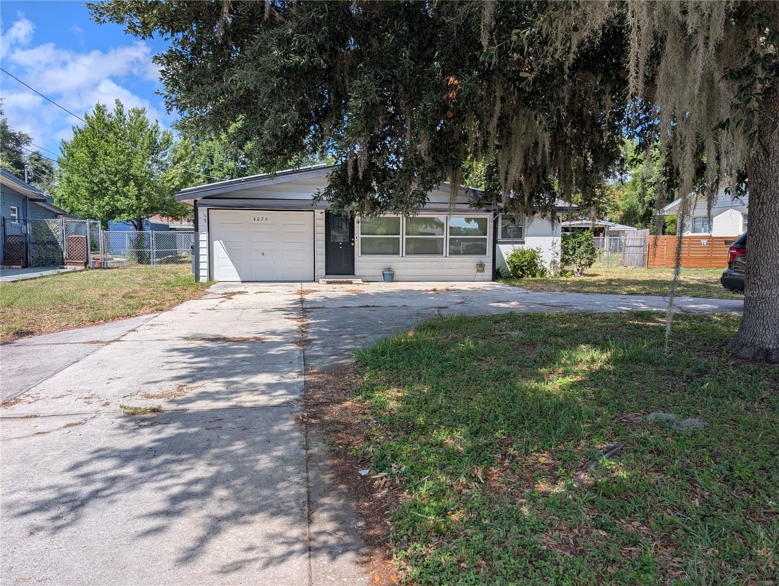 4079 LAKE MARIANNA