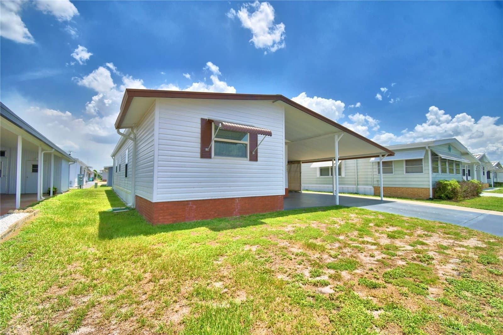 4242 CEDARWOOD