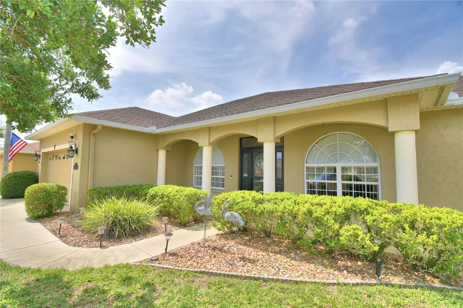 112 WATERVIEW