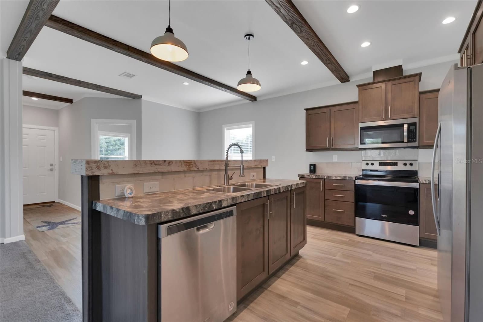 25294 CANTERBURY