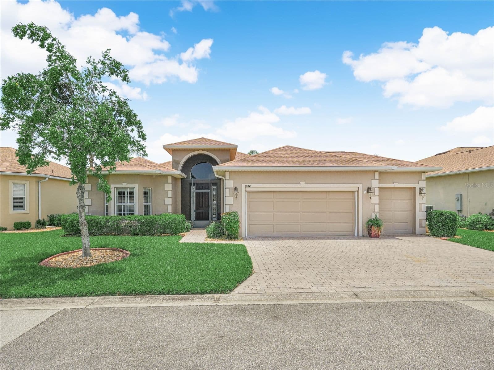 4052 PHOENICIAN