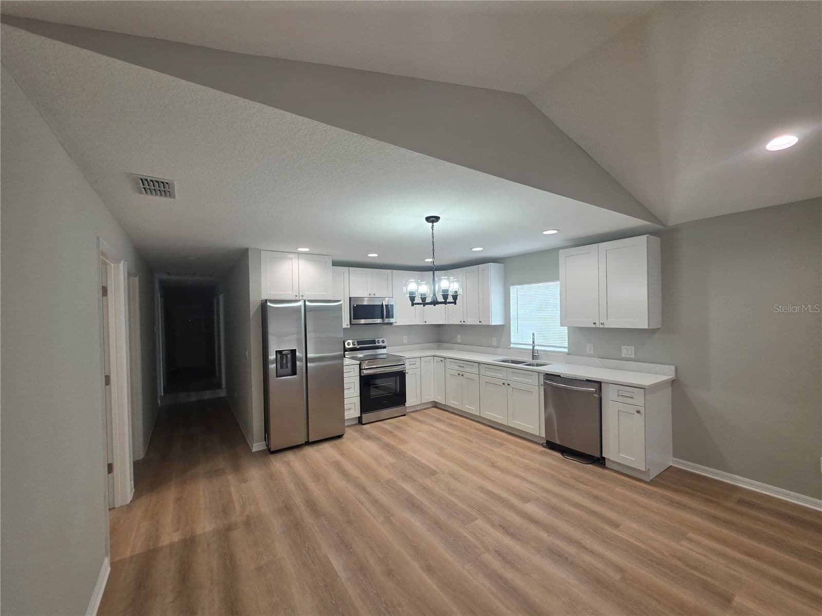 851 AVENUE R