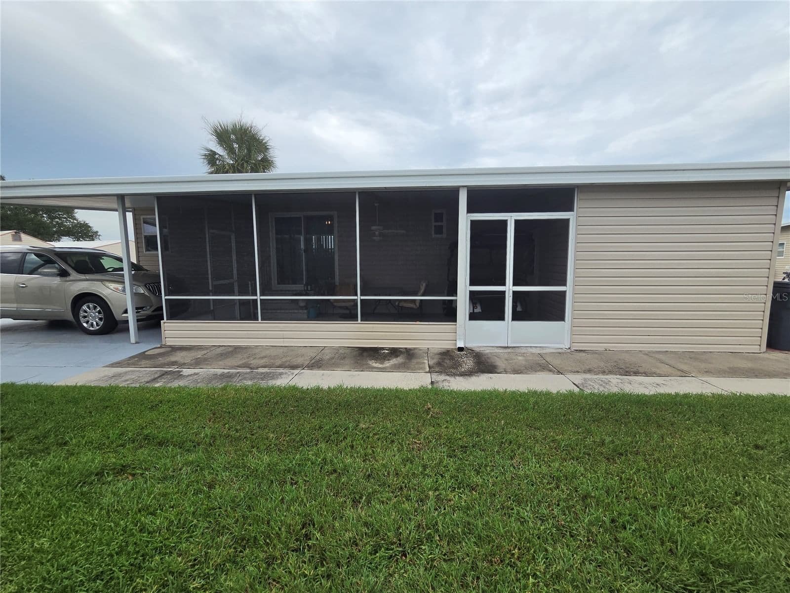 628 LAKESIDE RANCH