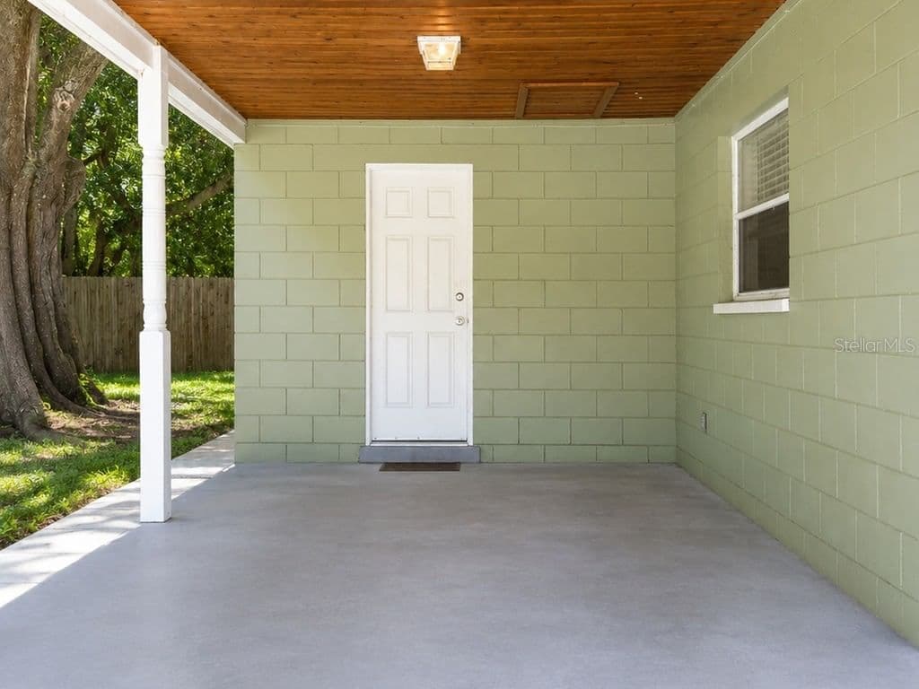 516 TANGLEWOOD