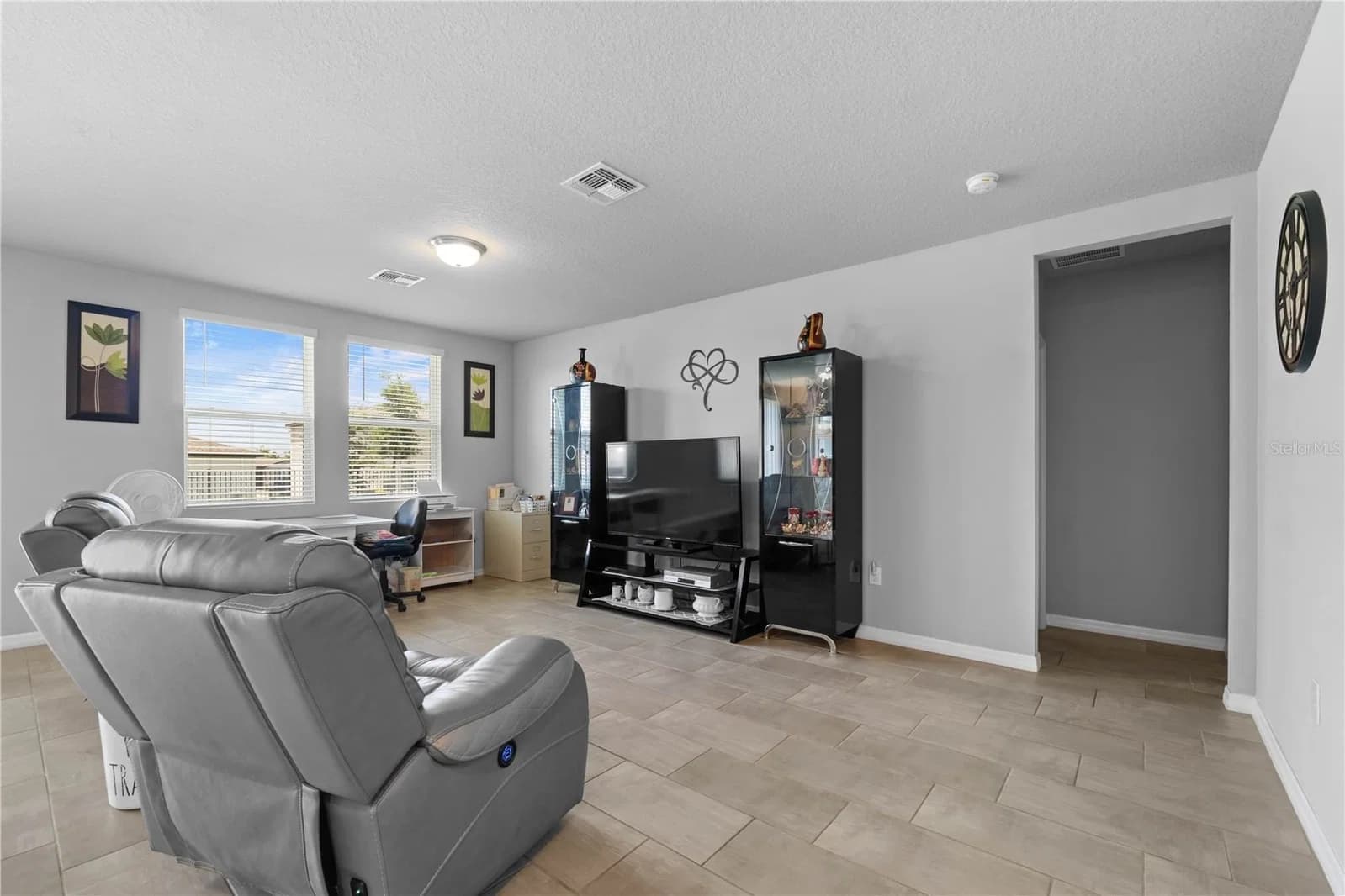 Photo 5 of 1502 BRANCHWOOD Lane