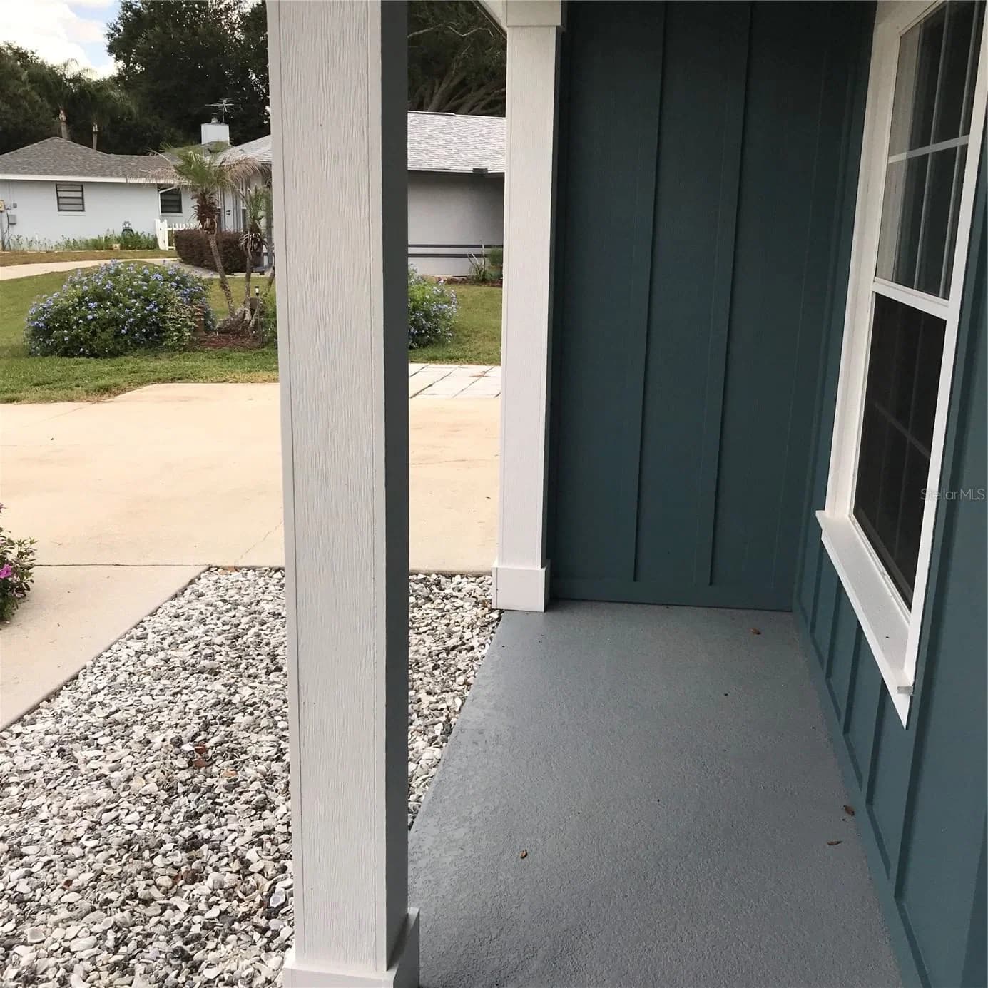 Photo 4 of 707 HARDY WAY